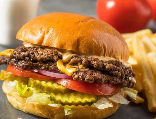 Smash burger: la technique pour une galette de bœuf croustillante!