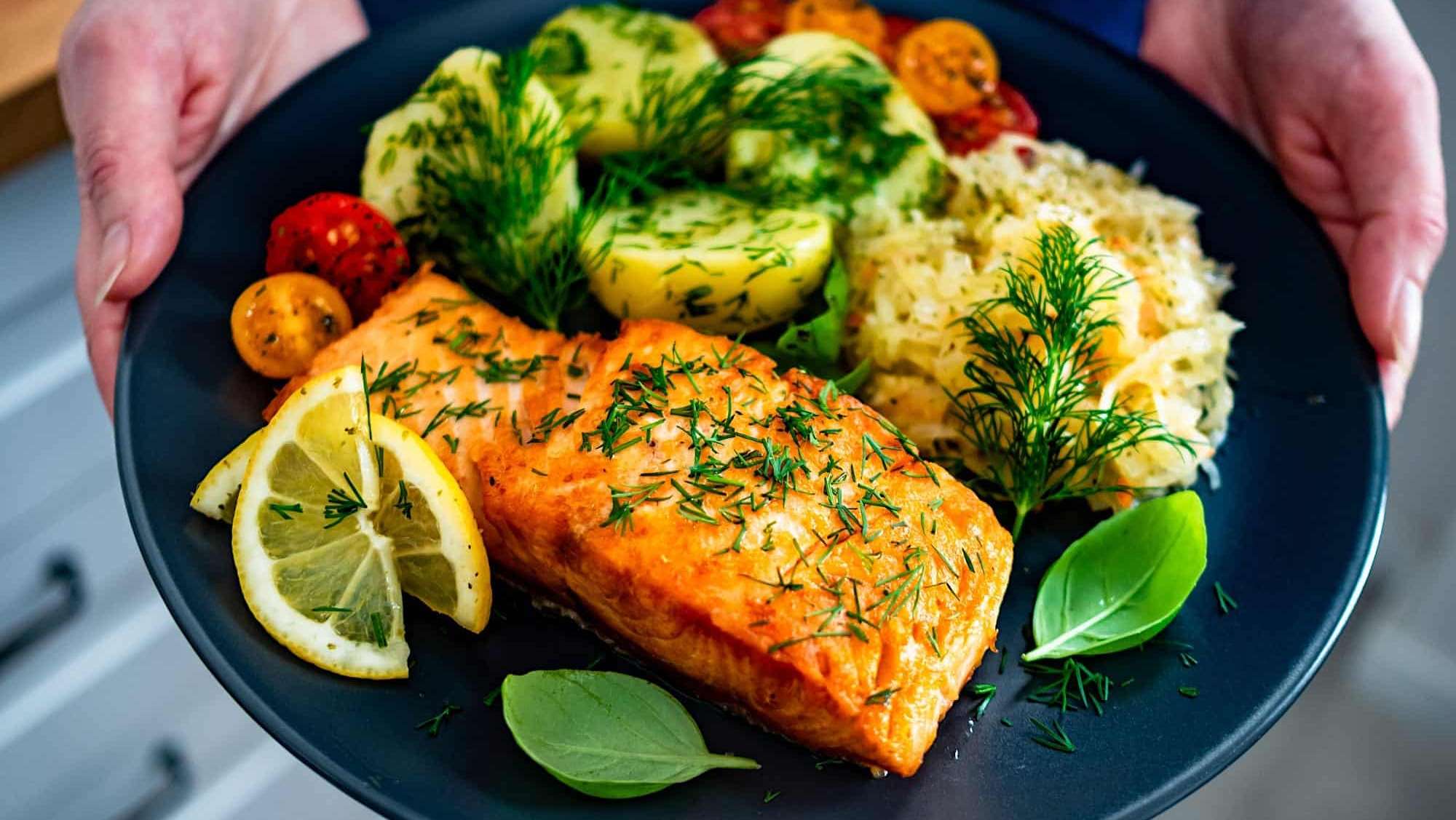 Cuisiner-saumon-BBQ_assiette