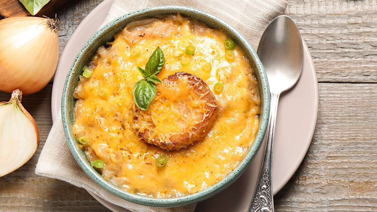soupe-oignon-recettes-poulet-pommes-cheddar